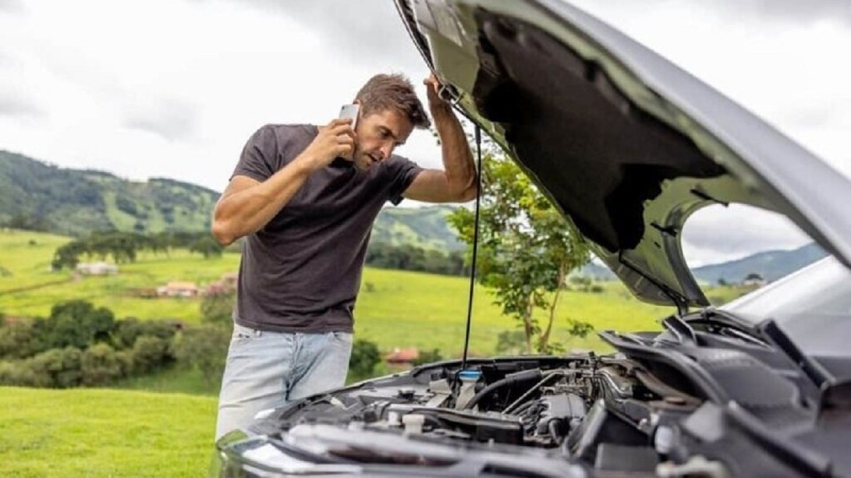 دلیل بوی سوختگی از زیر کاپوت چیست و آیا خطرناک است؟