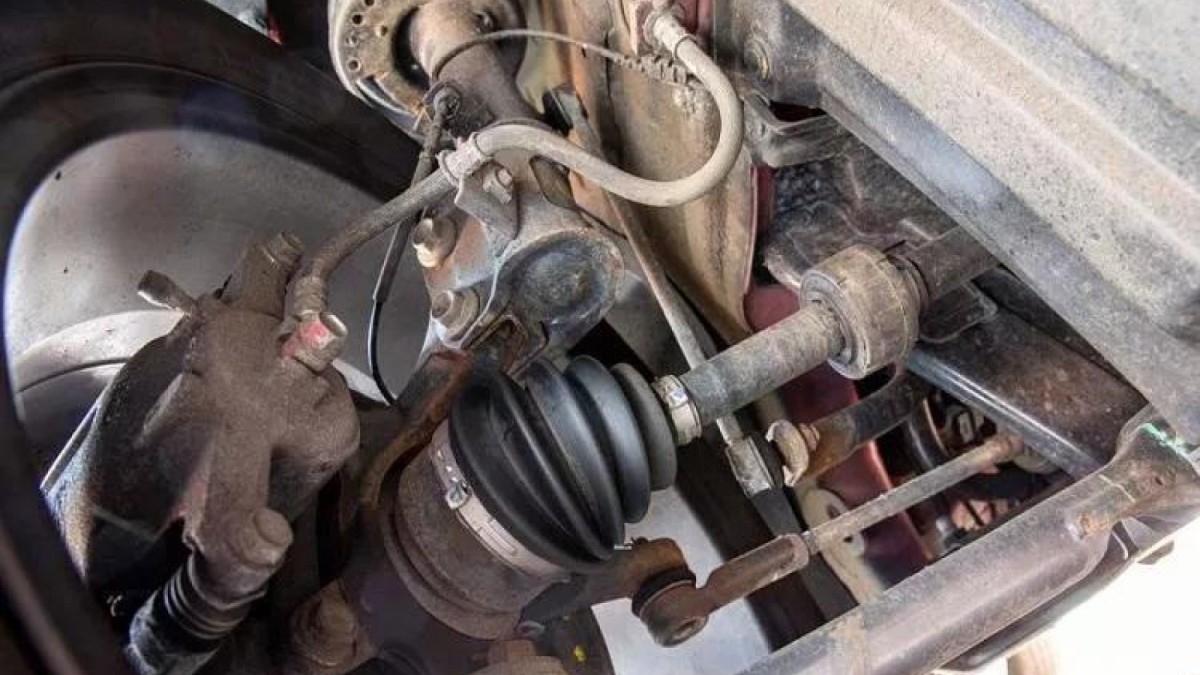 سیستم تعلیق مک‌ فرسون چیست و چگونه عمل می‌کند؟