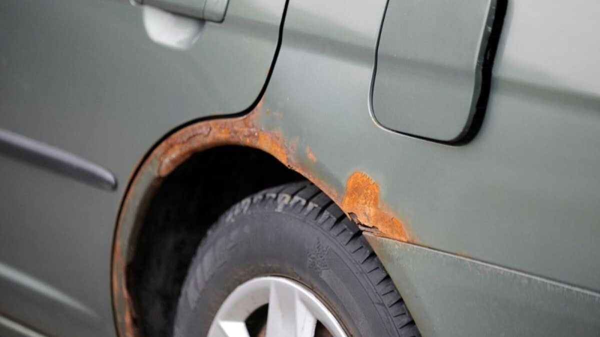 روش‌ های جلوگیری از زنگ‌ زدگی بدنه خودرو در زمستان