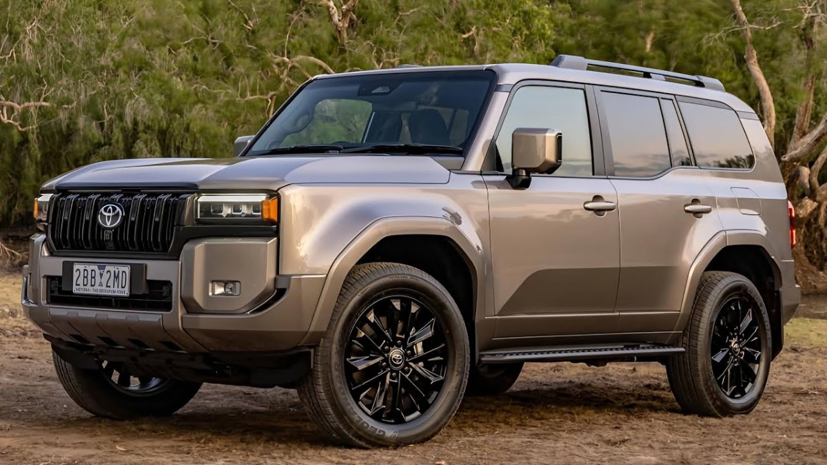 واردات پرادو 2025 به ایران