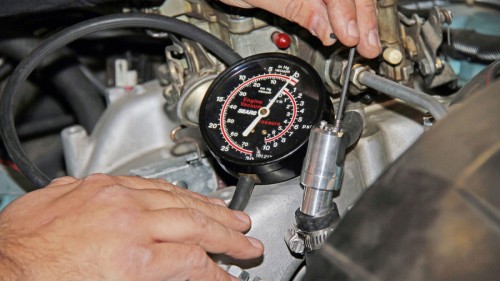 سوپاپ PCV چیست و چرا موتور روغن می‌سوزاند؟ راهنمای تعویض