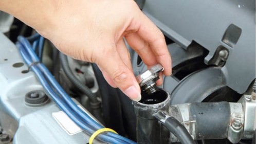 آموزش تمیز کردن و شستشوی رادیاتور بخاری در خانه