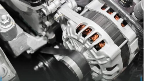 تحلیل ساختار دینام با سیستم تنظیم ولتاژ داخلی