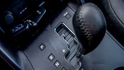 سیستم تعویض دنده تیپ‌ ترونیک چیست و چگونه عمل می‌کند؟