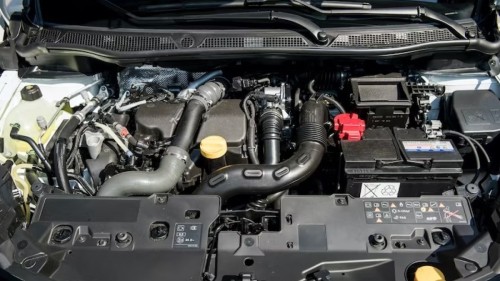 دلیل صدای سوت از زیر کاپوت چیست و چگونه آن را برطرف کنیم؟