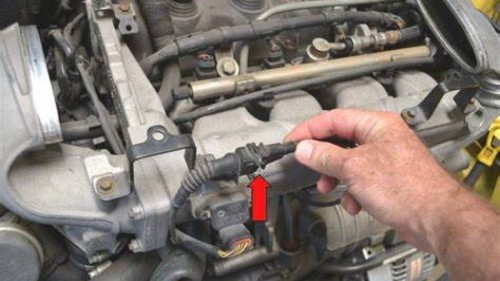 سنسور ضربه چیست و چگونه از ناک موتور جلوگیری می‌کند؟