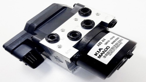 مدولاتور ABS چیست و چگونه فشار ترمز را کنترل می‌ کند؟